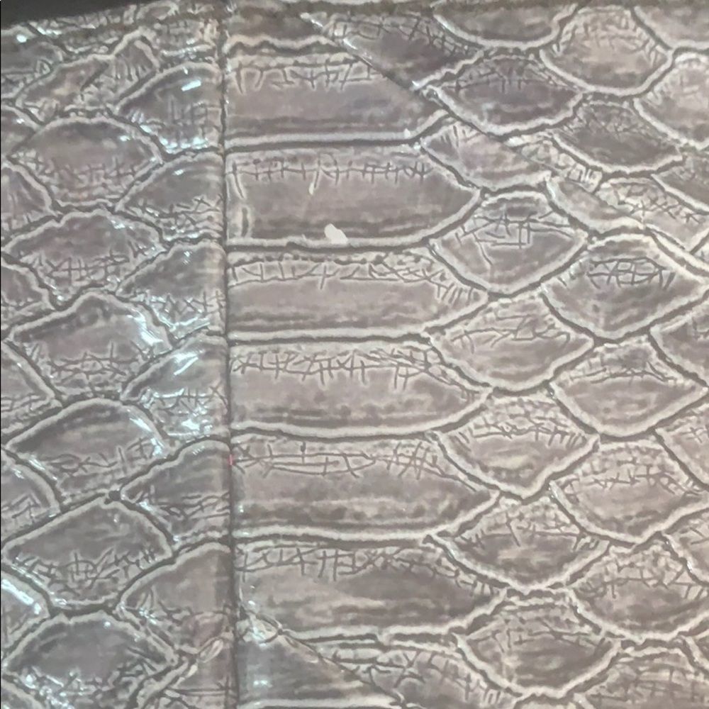 Bcbgeneration Clutch - image 3